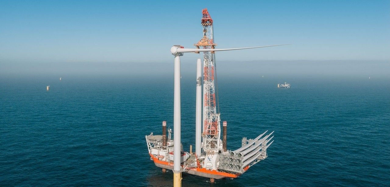 RWE installiert Offshore-Windturbine mit CO2-reduziertem Stahl­turm und recycelbaren (Foto: RWE. Niklas Marc)
